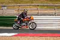 Vintage-motorcycle-club;eventdigitalimages;mallory-park;mallory-park-trackday-photographs;no-limits-trackdays;peter-wileman-photography;trackday-digital-images;trackday-photos;vmcc-festival-1000-bikes-photographs